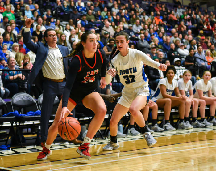 South Medford Clackamas 6A Oregon girls basketball final Taylor Balkom 08
